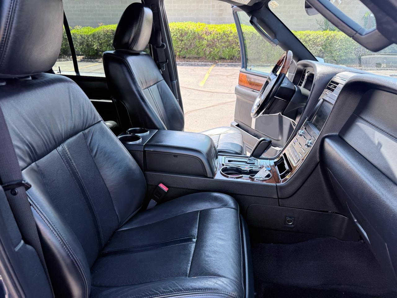 Lincoln Navigator 4WD 4dr 2015
