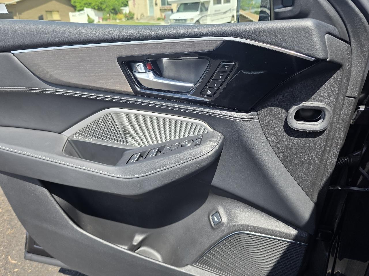 Acura MDX SH-AWD w/Advance Package 2024