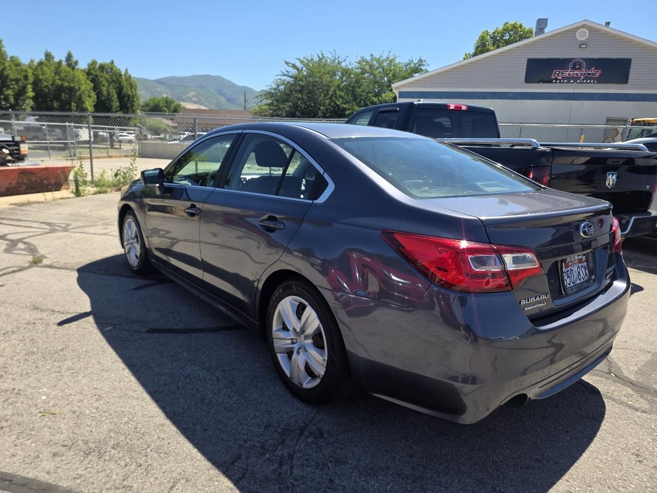 Subaru Legacy 4dr Sdn 2.5i PZEV 2015