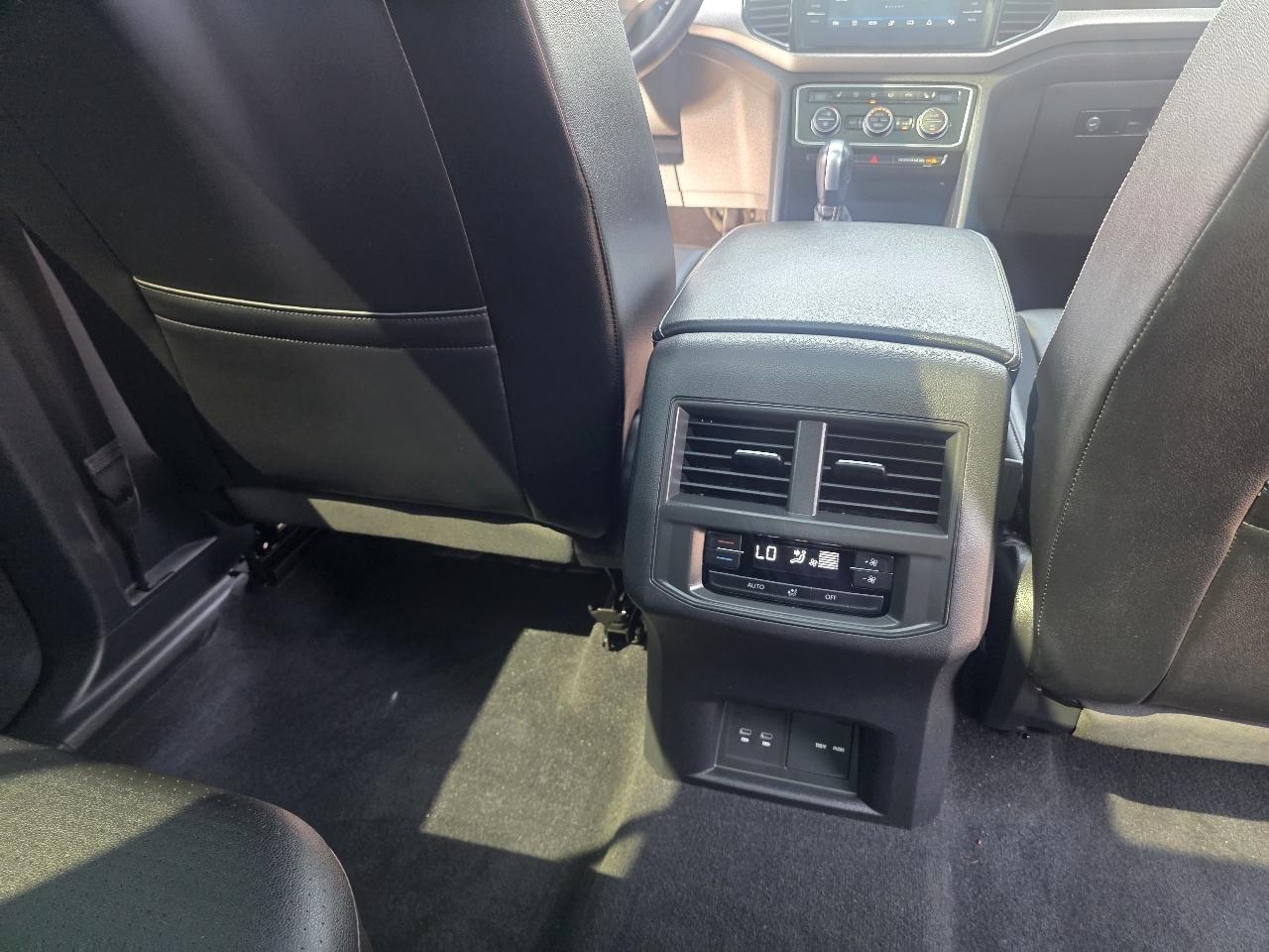 Volkswagen Atlas 3.6L V6 SE w/Technology 4MOTION 2022