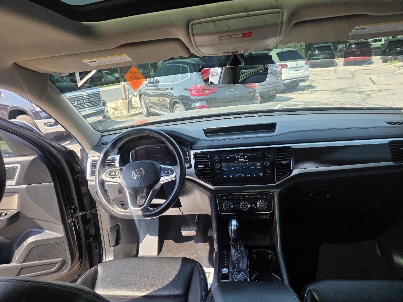 Volkswagen Atlas 3.6L V6 SE w/Technology 4MOTION 2022