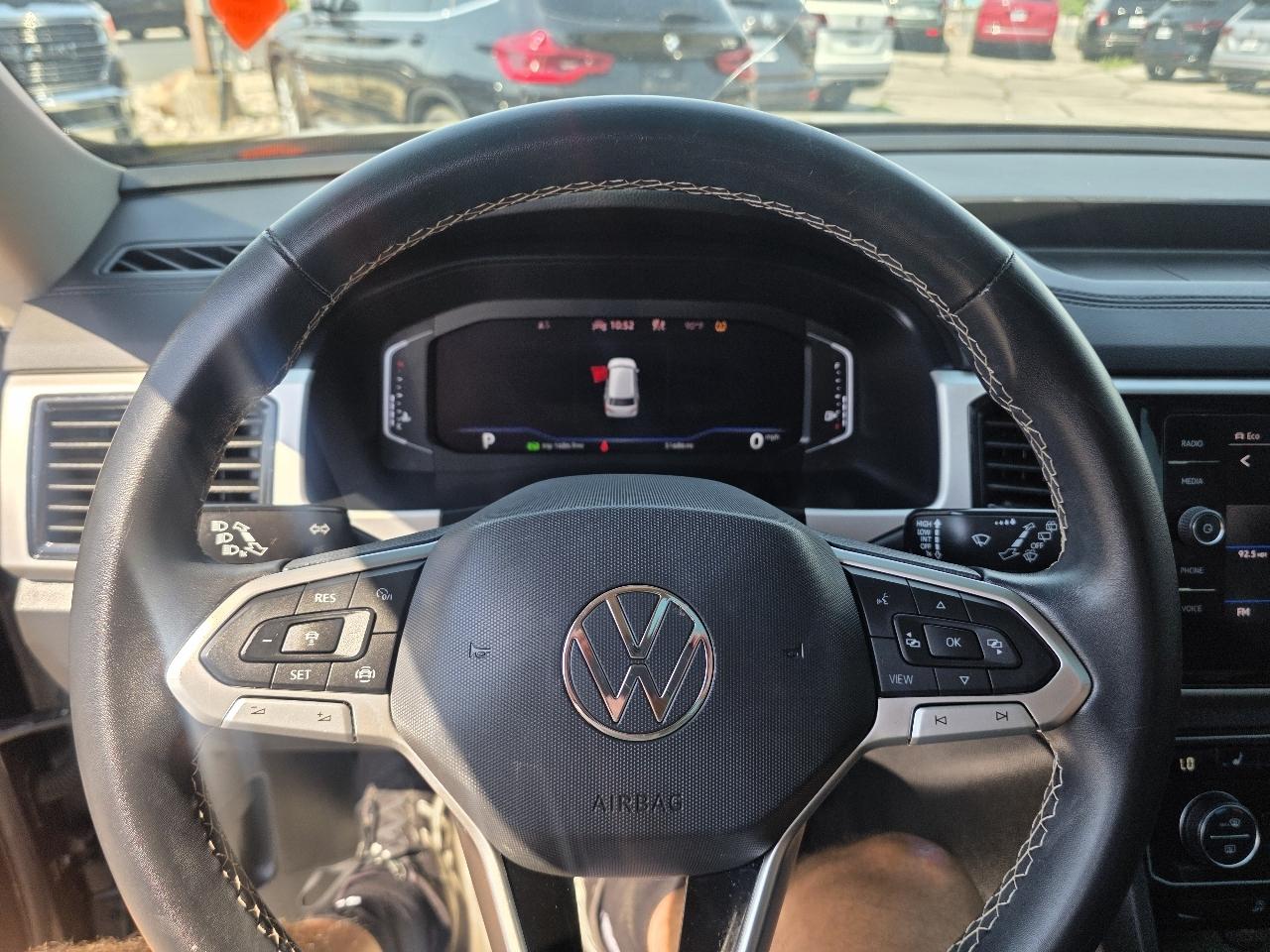Volkswagen Atlas 3.6L V6 SE w/Technology 4MOTION 2022