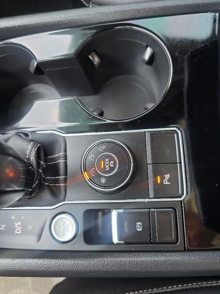 Volkswagen Atlas 3.6L V6 SE w/Technology 4MOTION 2022