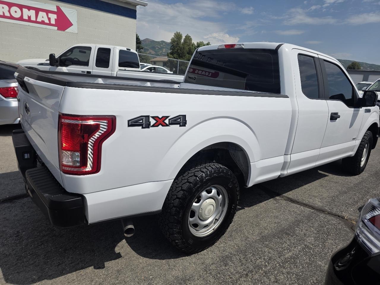 Ford F-150 4WD SuperCab 145" Lariat 2016