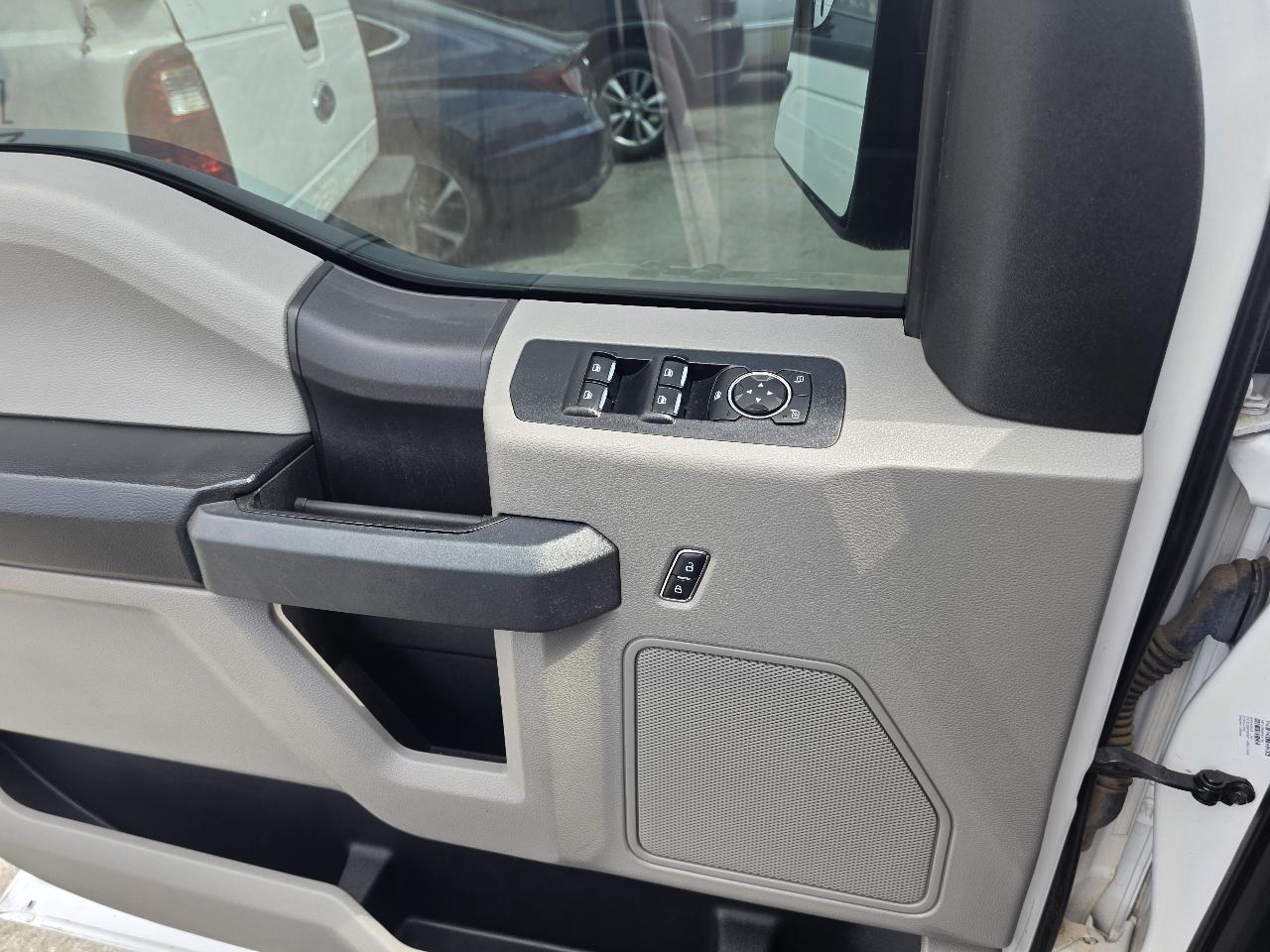 Ford F-150 4WD SuperCab 145" Lariat 2016