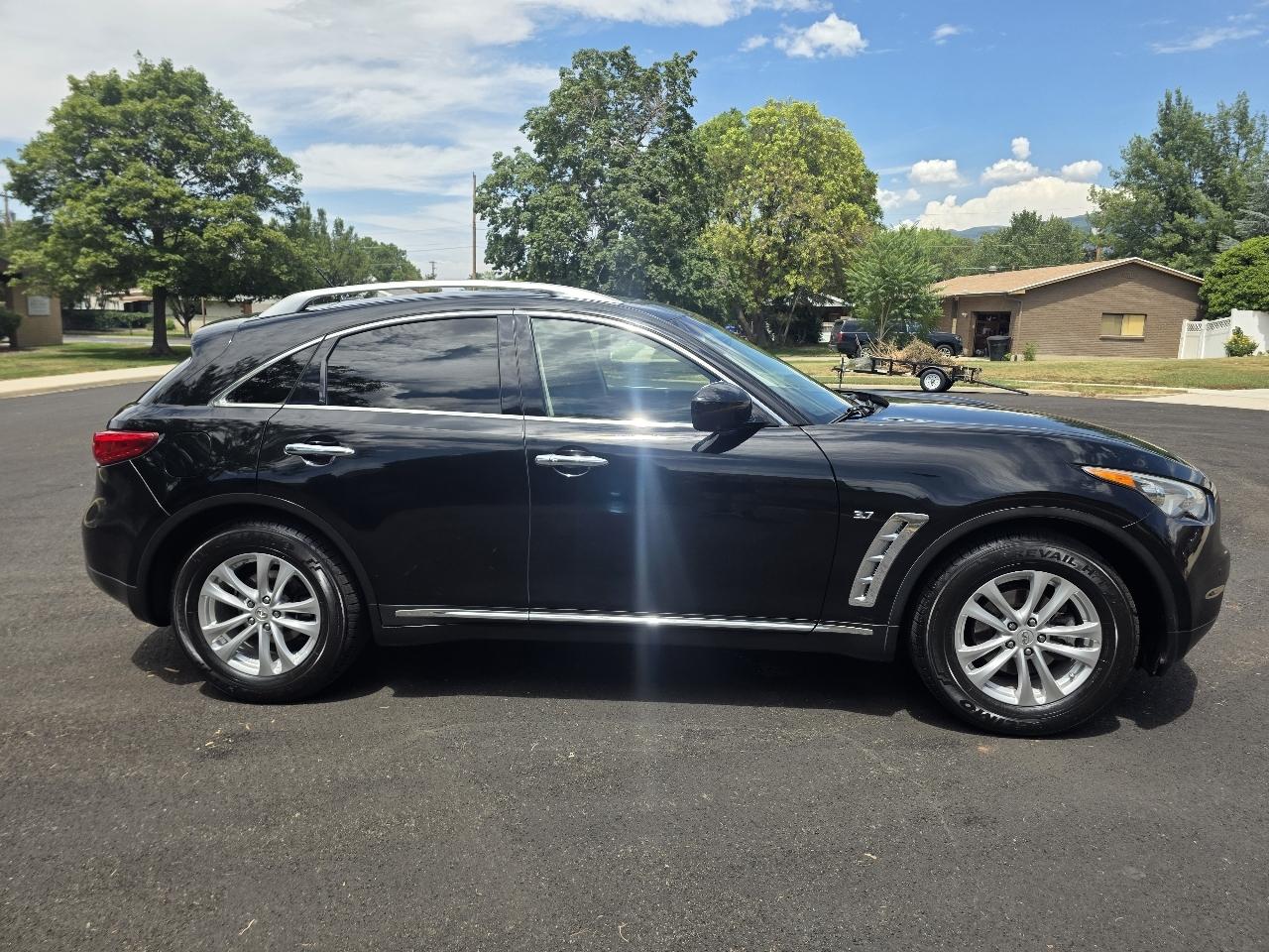 Infiniti QX70 AWD 4dr 2014