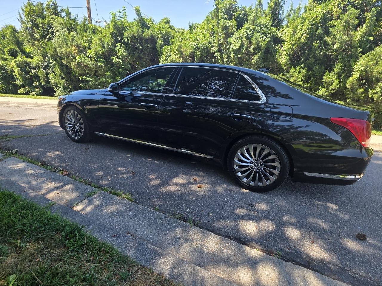 Genesis G90 5.0L Ultimate AWD 2018