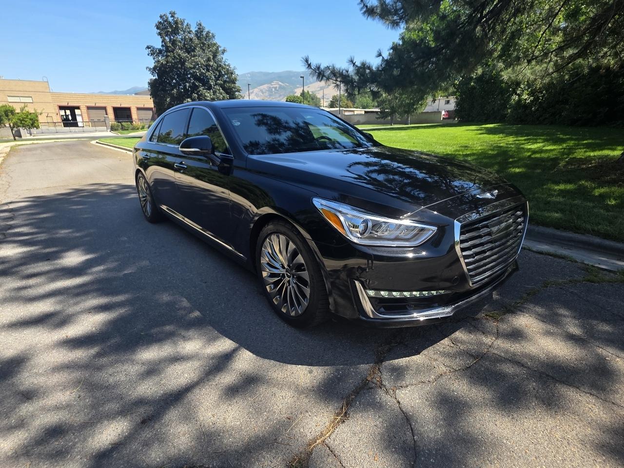 Genesis G90 5.0L Ultimate AWD 2018