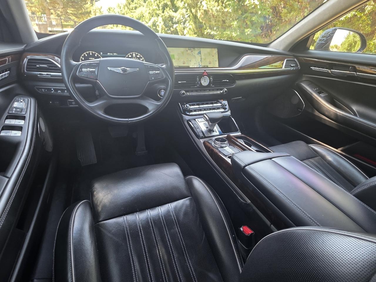 Genesis G90 5.0L Ultimate AWD 2018