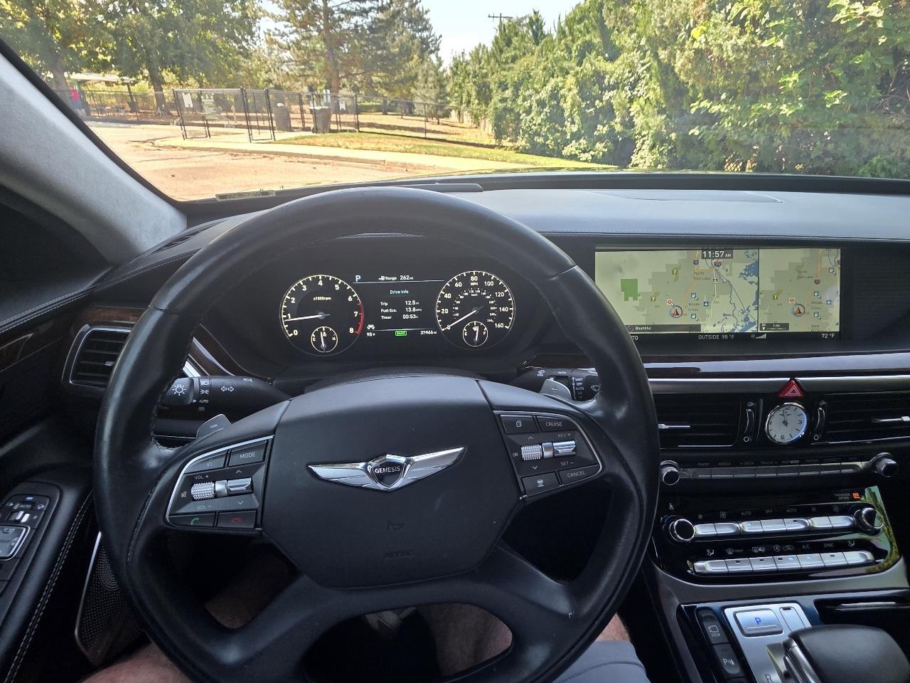 Genesis G90 5.0L Ultimate AWD 2018
