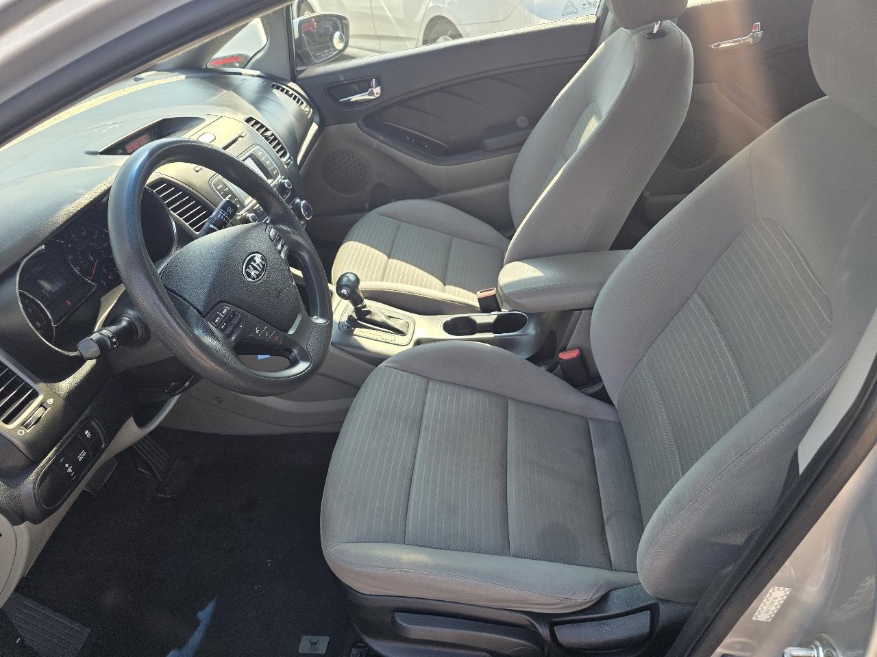 Kia Forte 4dr Sdn Auto LX 2016