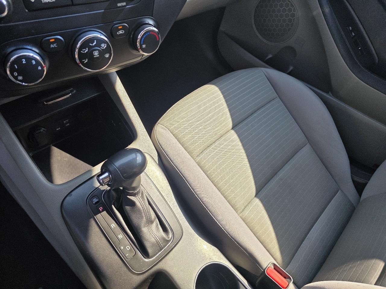 Kia Forte 4dr Sdn Auto LX 2016