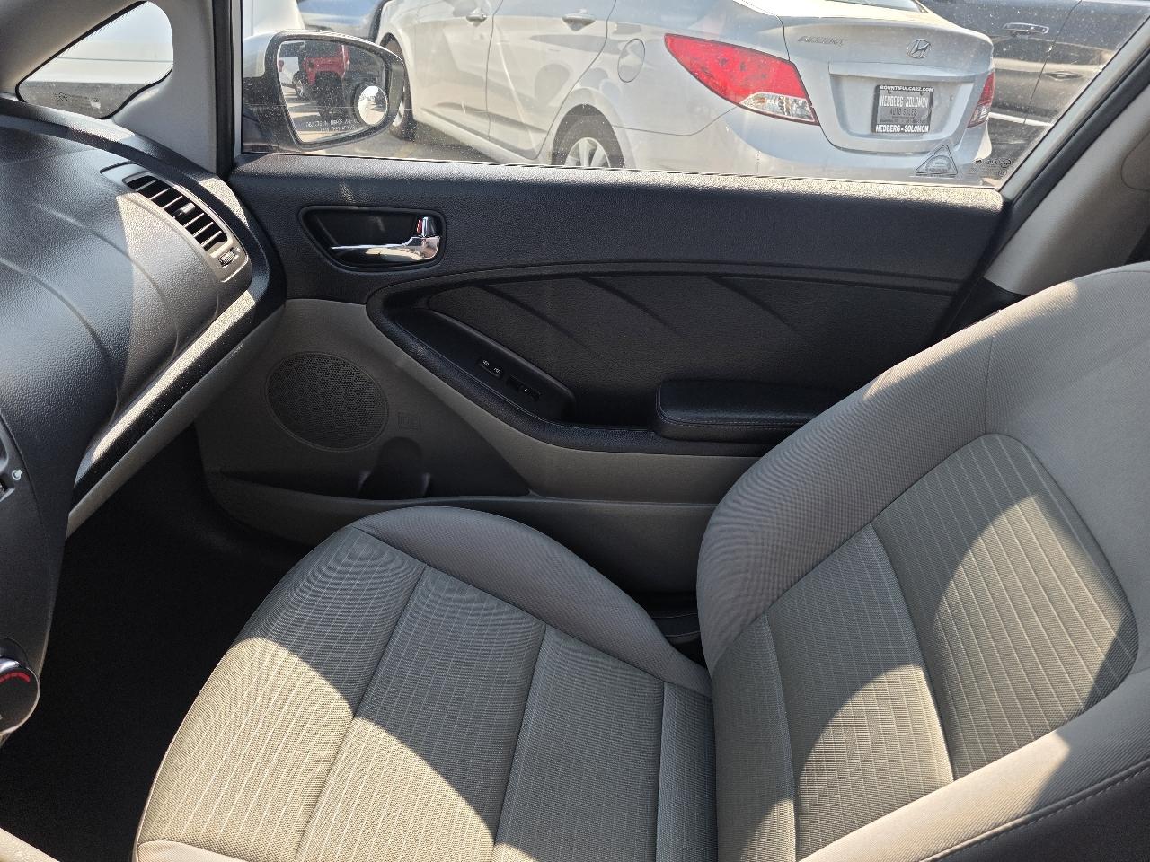 Kia Forte 4dr Sdn Auto LX 2016