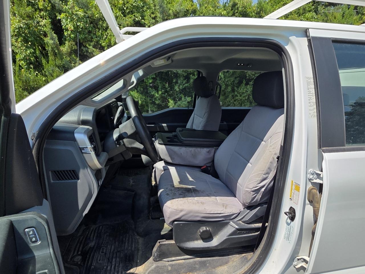 Ford Super Duty F-350 SRW 4WD Crew Cab 172" XL 2023