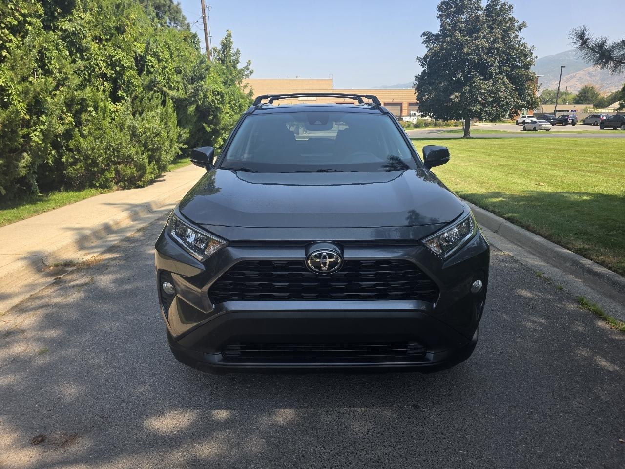Toyota RAV4 XLE FWD (Natl) 2021