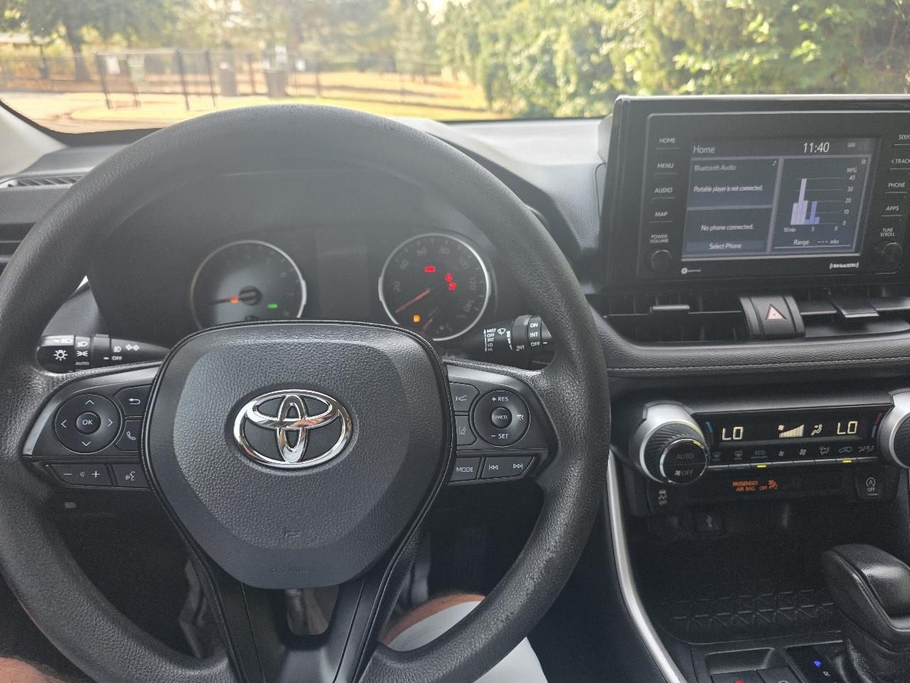 Toyota RAV4 XLE FWD (Natl) 2021