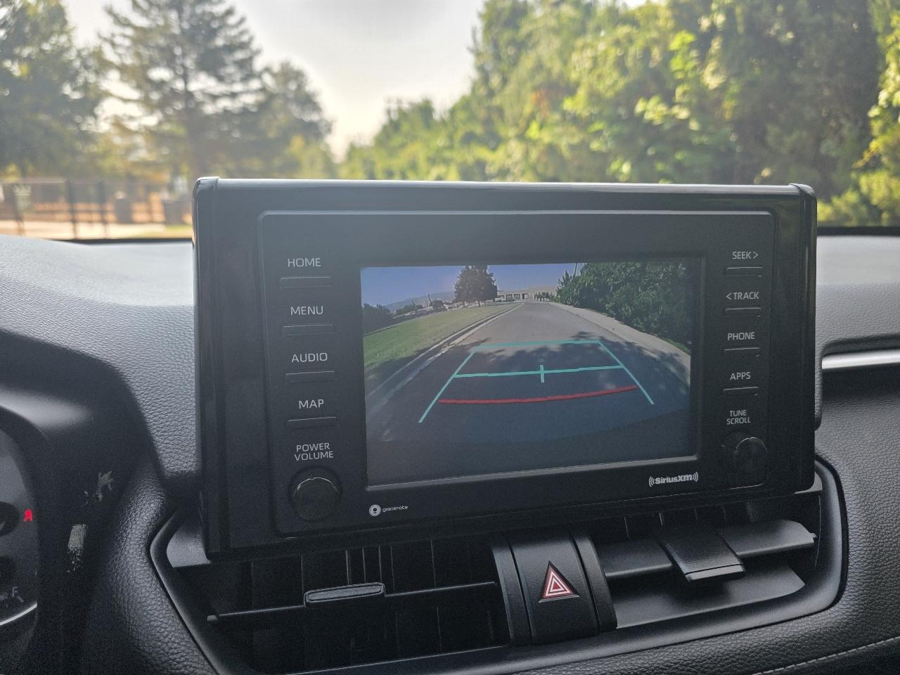 Toyota RAV4 XLE FWD (Natl) 2021