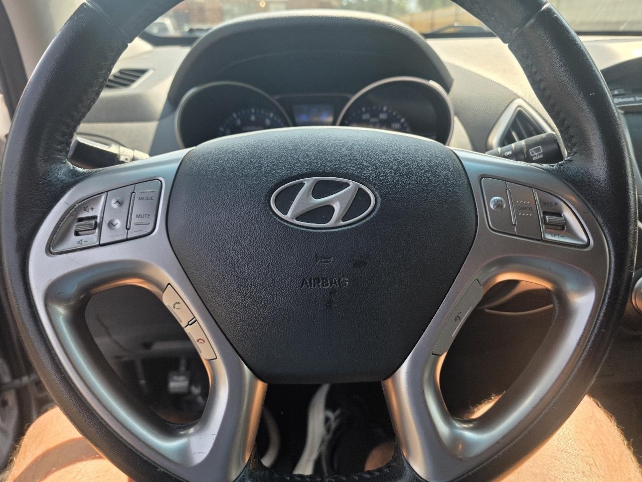 Hyundai Tucson AWD 4dr Auto Limited 2011