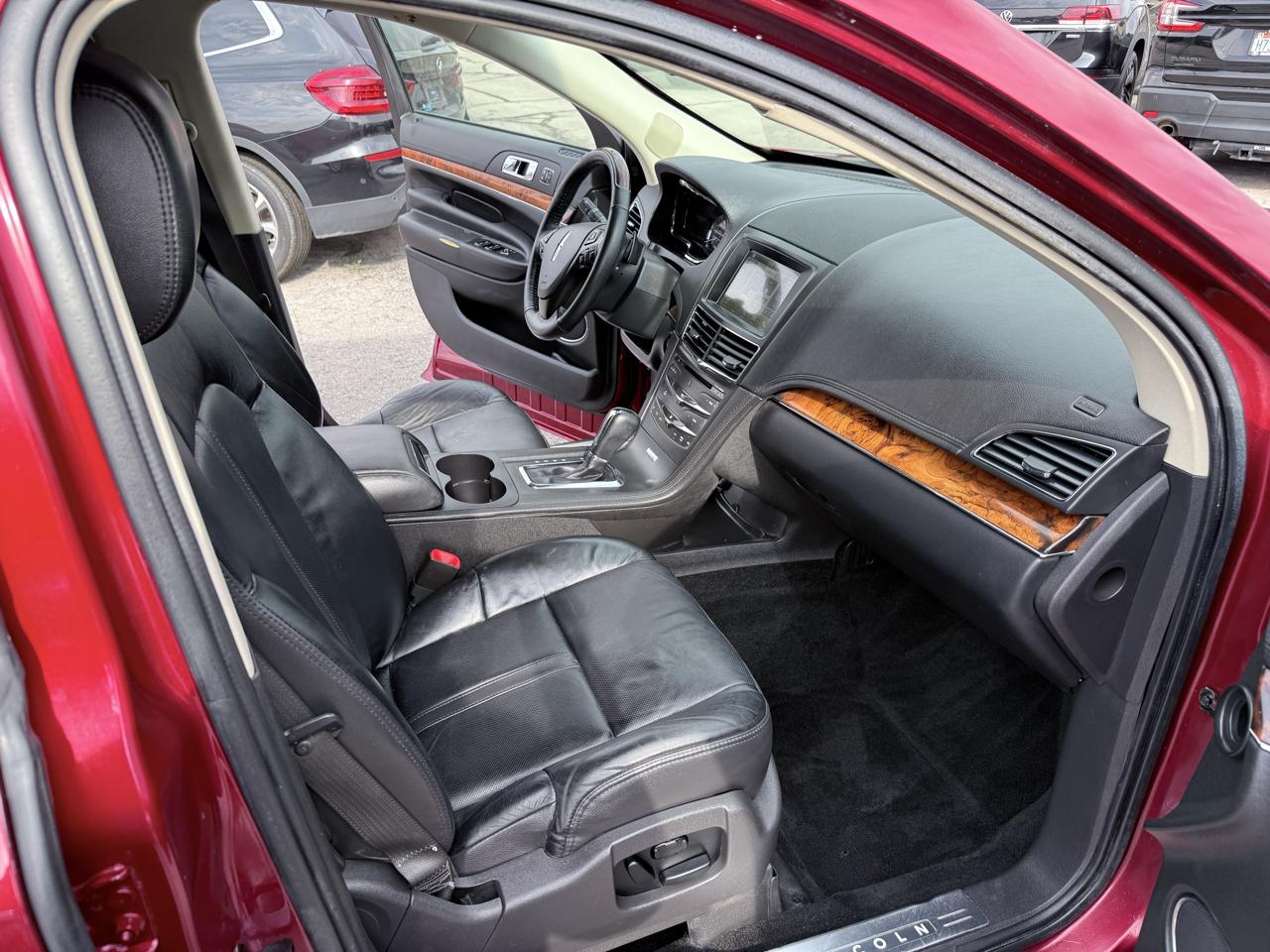 Lincoln MKT 3.7L FWD Premiere 2018