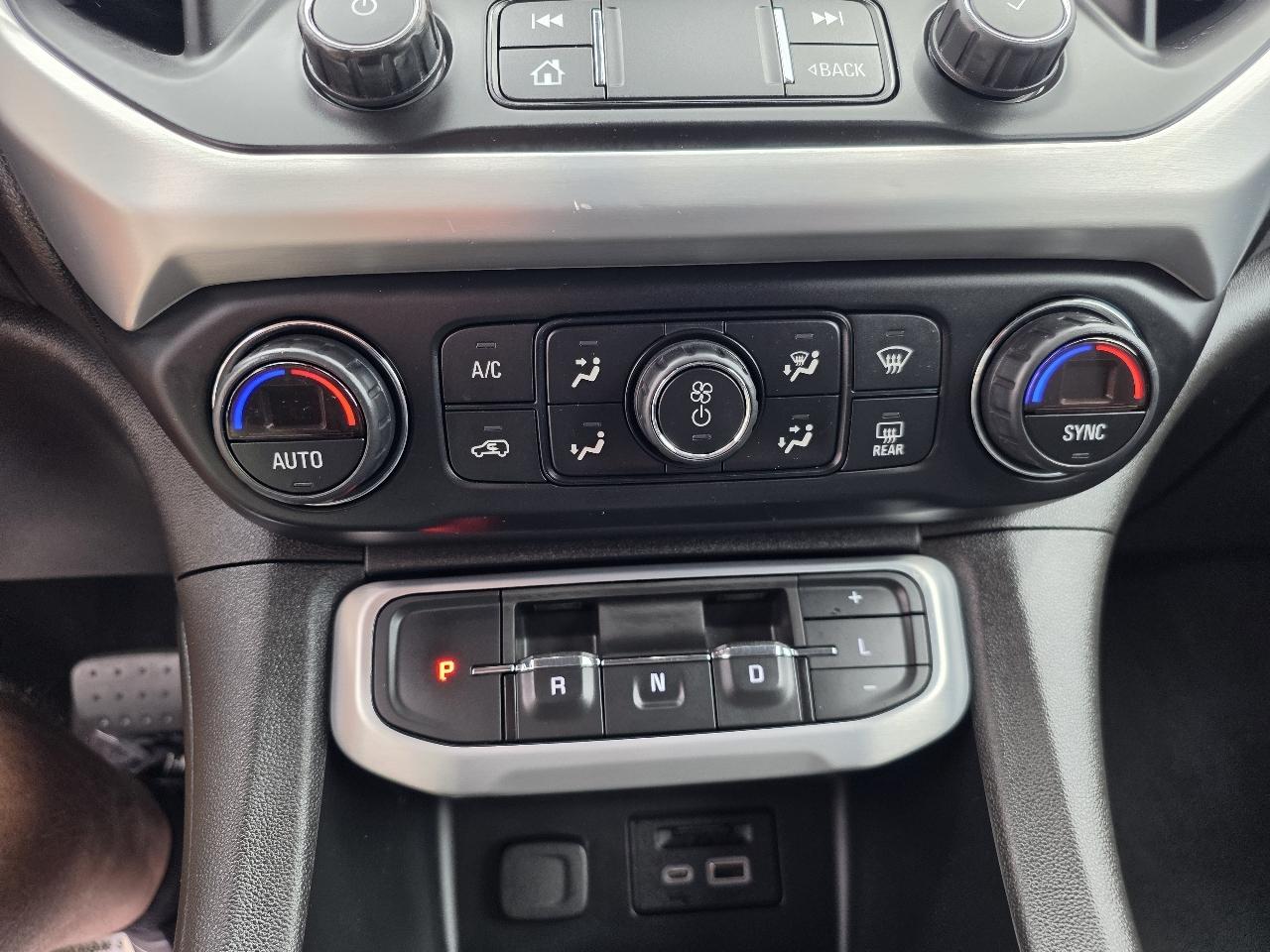 GMC Acadia AWD 4dr SLT 2020