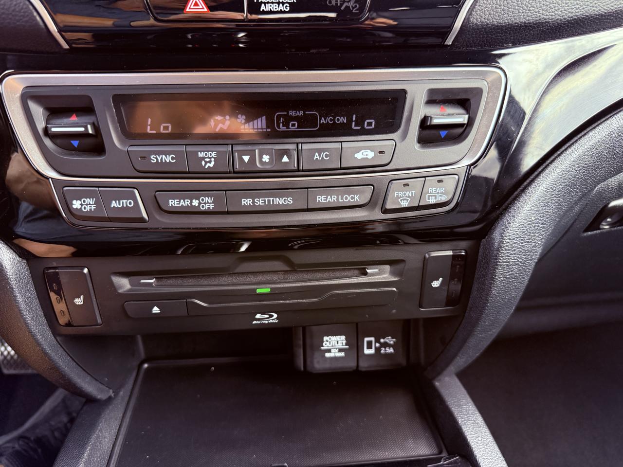 Honda Pilot Touring 7-Passenger AWD 2020