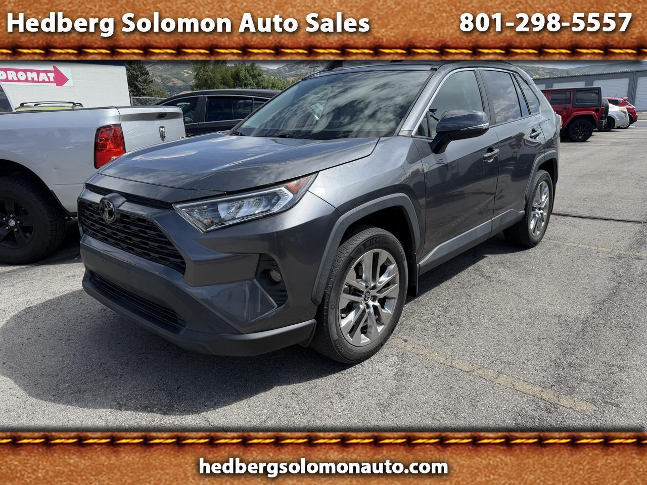 Toyota RAV4 XLE Premium FWD (Natl) 2021