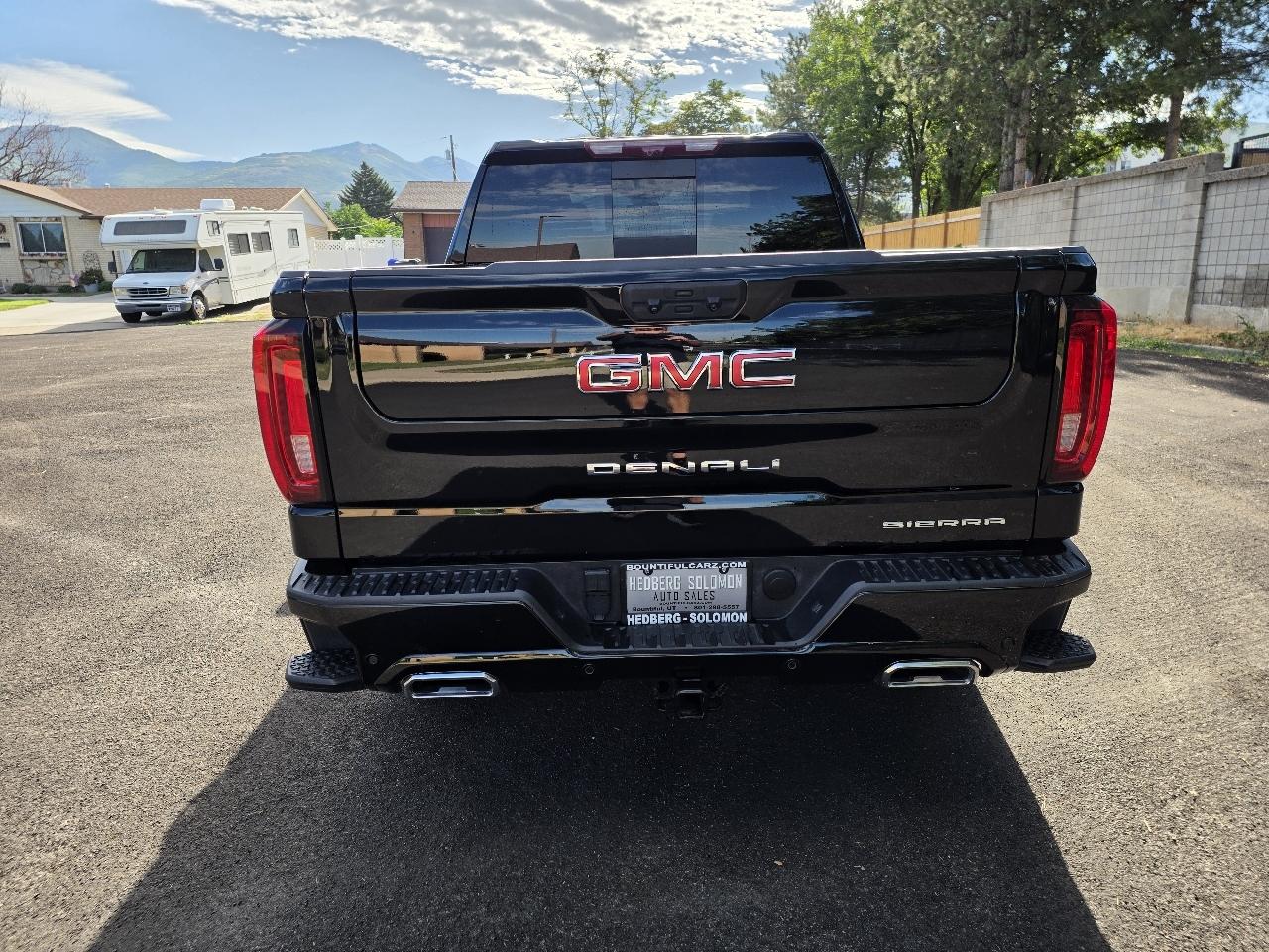 GMC Sierra 1500 4WD Crew Cab 147" Denali 2024