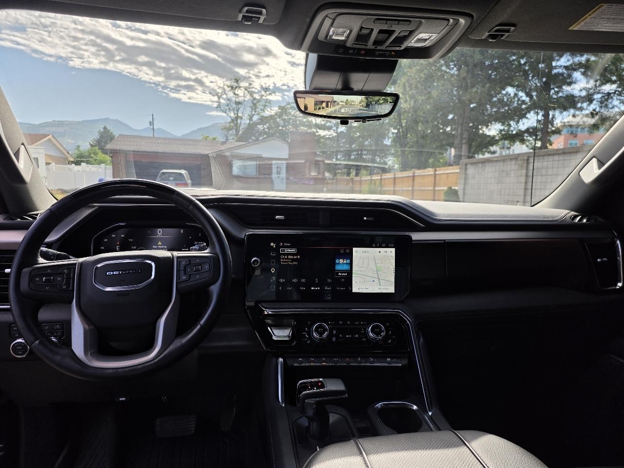 GMC Sierra 1500 4WD Crew Cab 147" Denali 2024