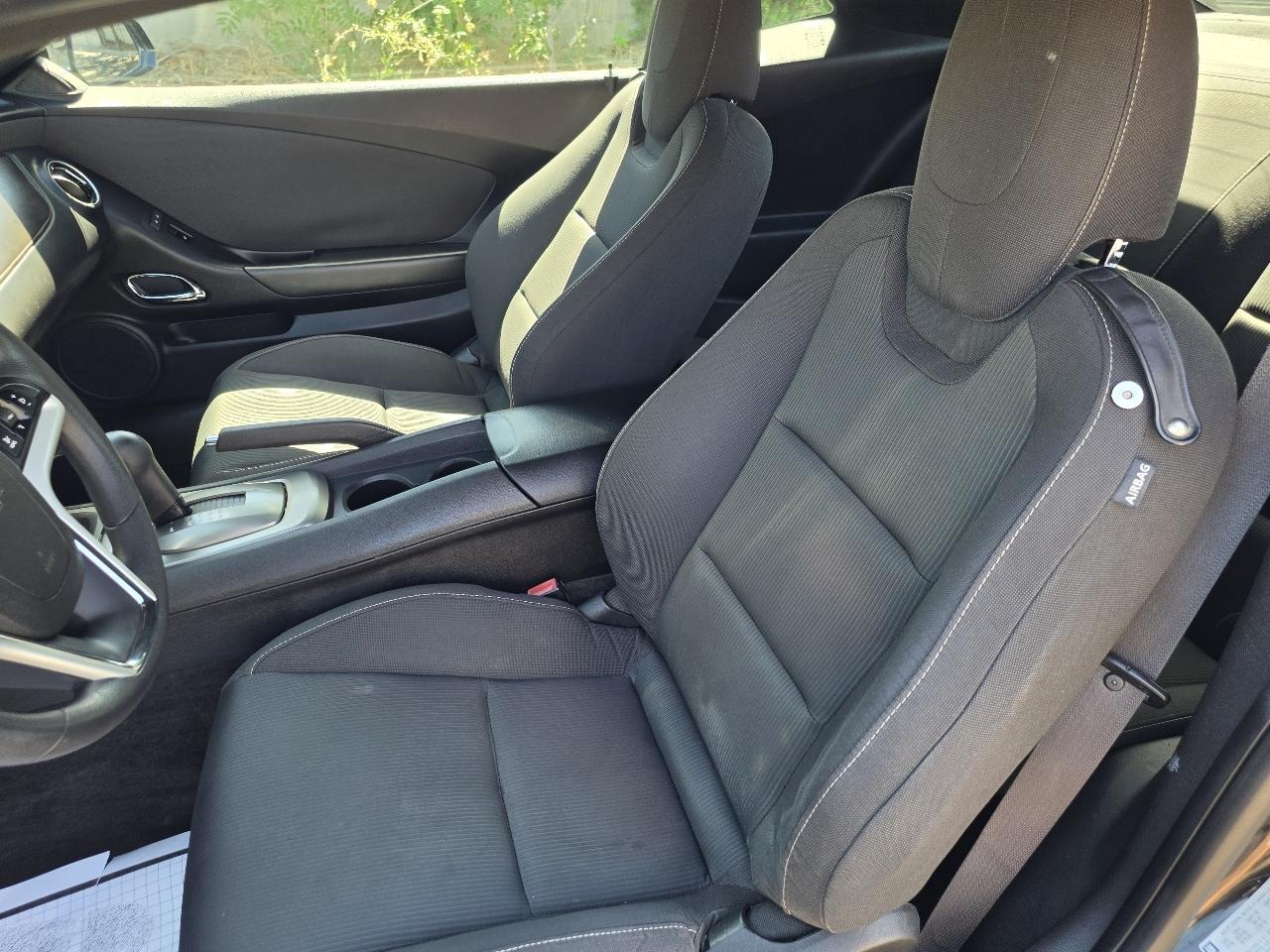Chevrolet Camaro 2dr Cpe 1LT 2012