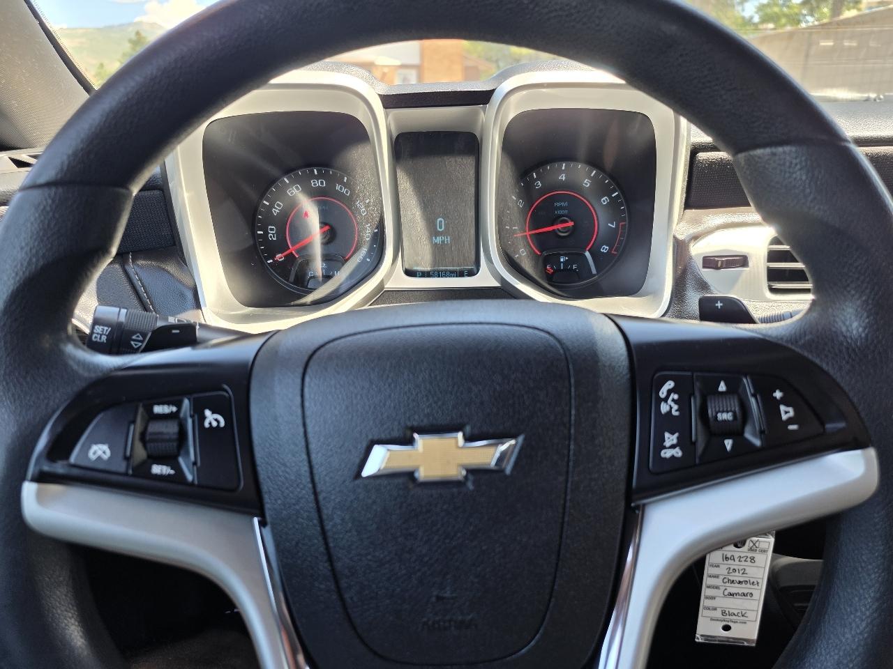 Chevrolet Camaro 2dr Cpe 1LT 2012