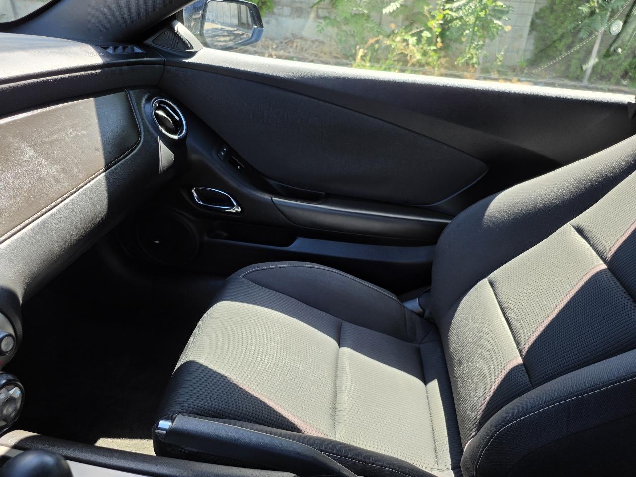Chevrolet Camaro 2dr Cpe 1LT 2012