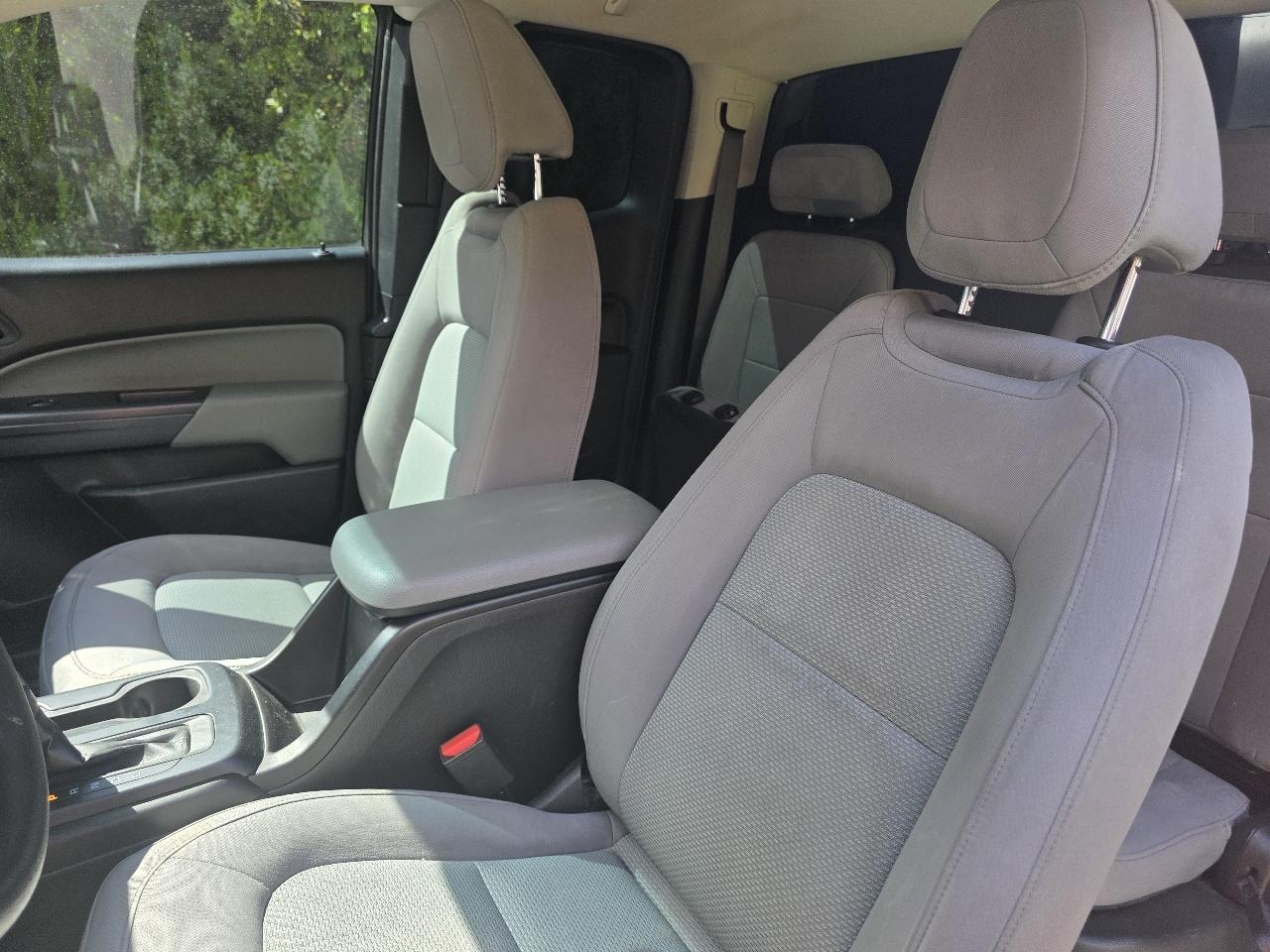 Chevrolet Colorado 2WD Ext Cab 128.3" WT 2017
