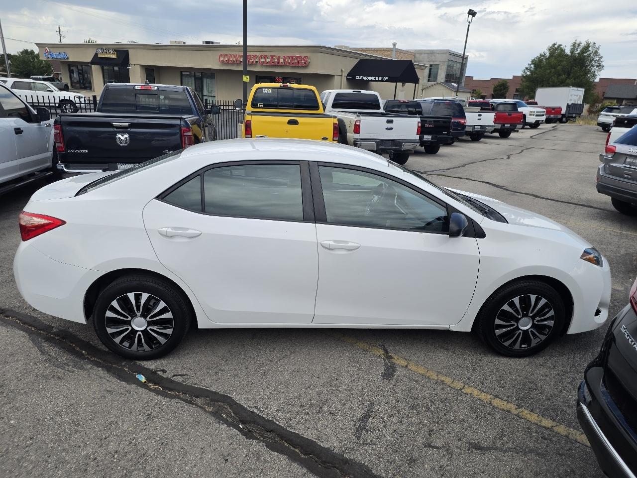 Toyota Corolla LE 2018
