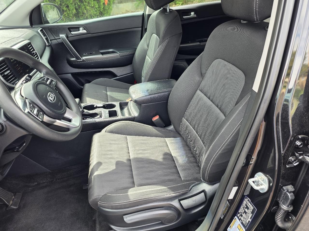 Kia Sportage LX FWD 2021
