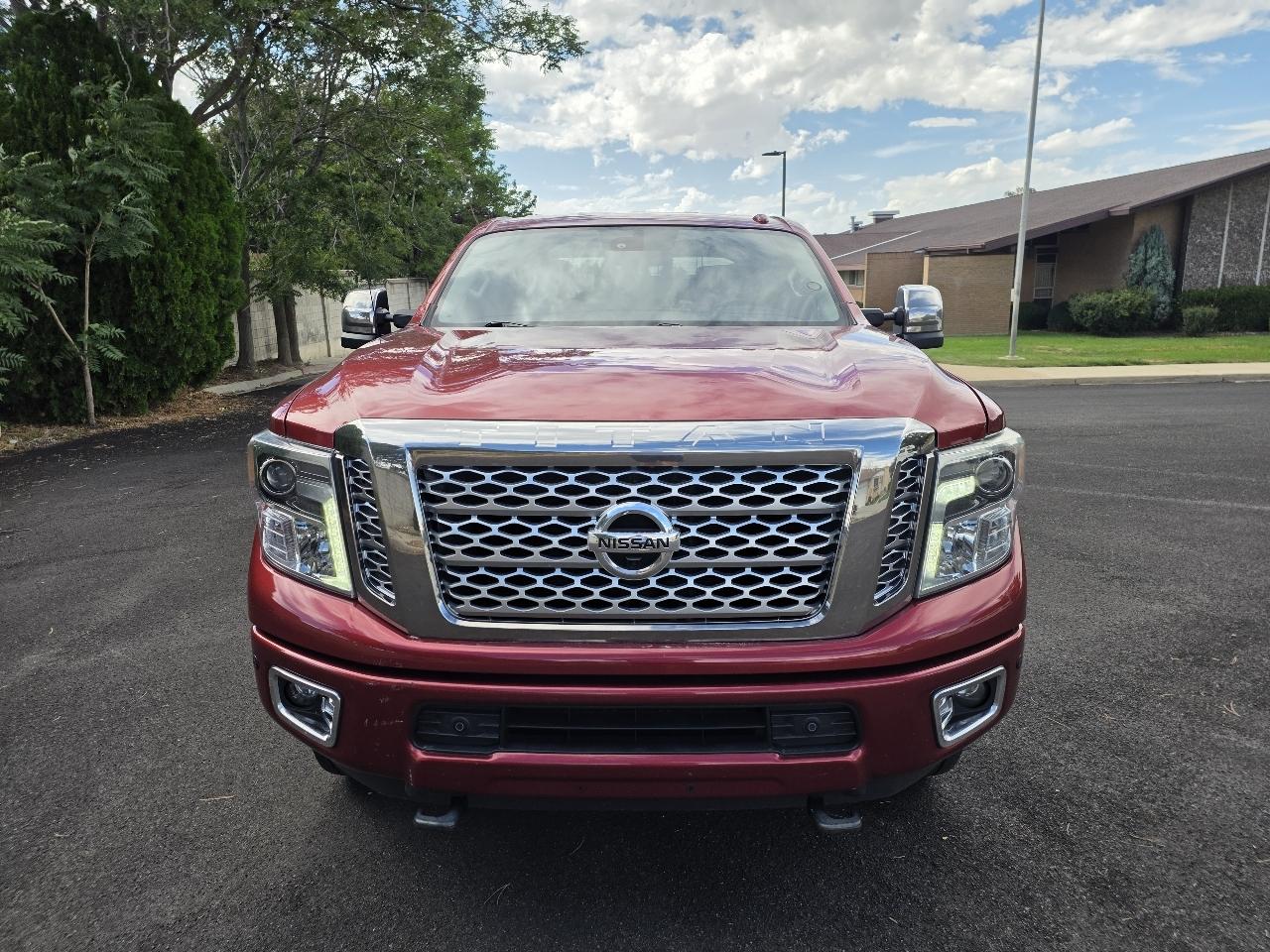 Nissan Titan XD 4WD Crew Cab Platinum Reserve Diesel 2016