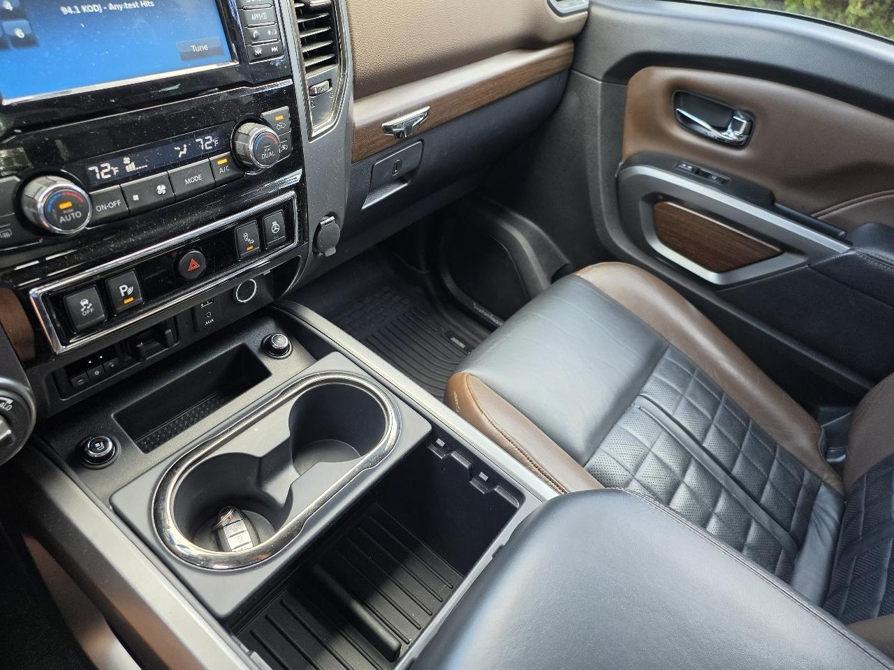 Nissan Titan XD 4WD Crew Cab Platinum Reserve Diesel 2016