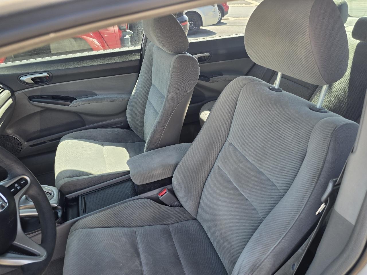 Honda Civic Sdn 4dr Auto LX 2010