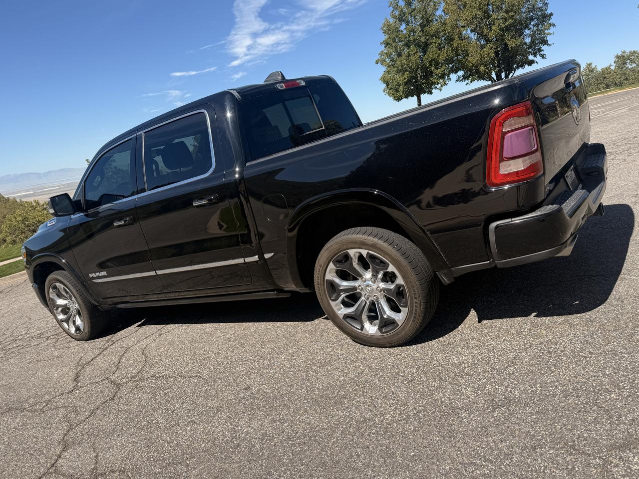 RAM 1500 Limited 4x2 Crew Cab 5'7" Box 2020