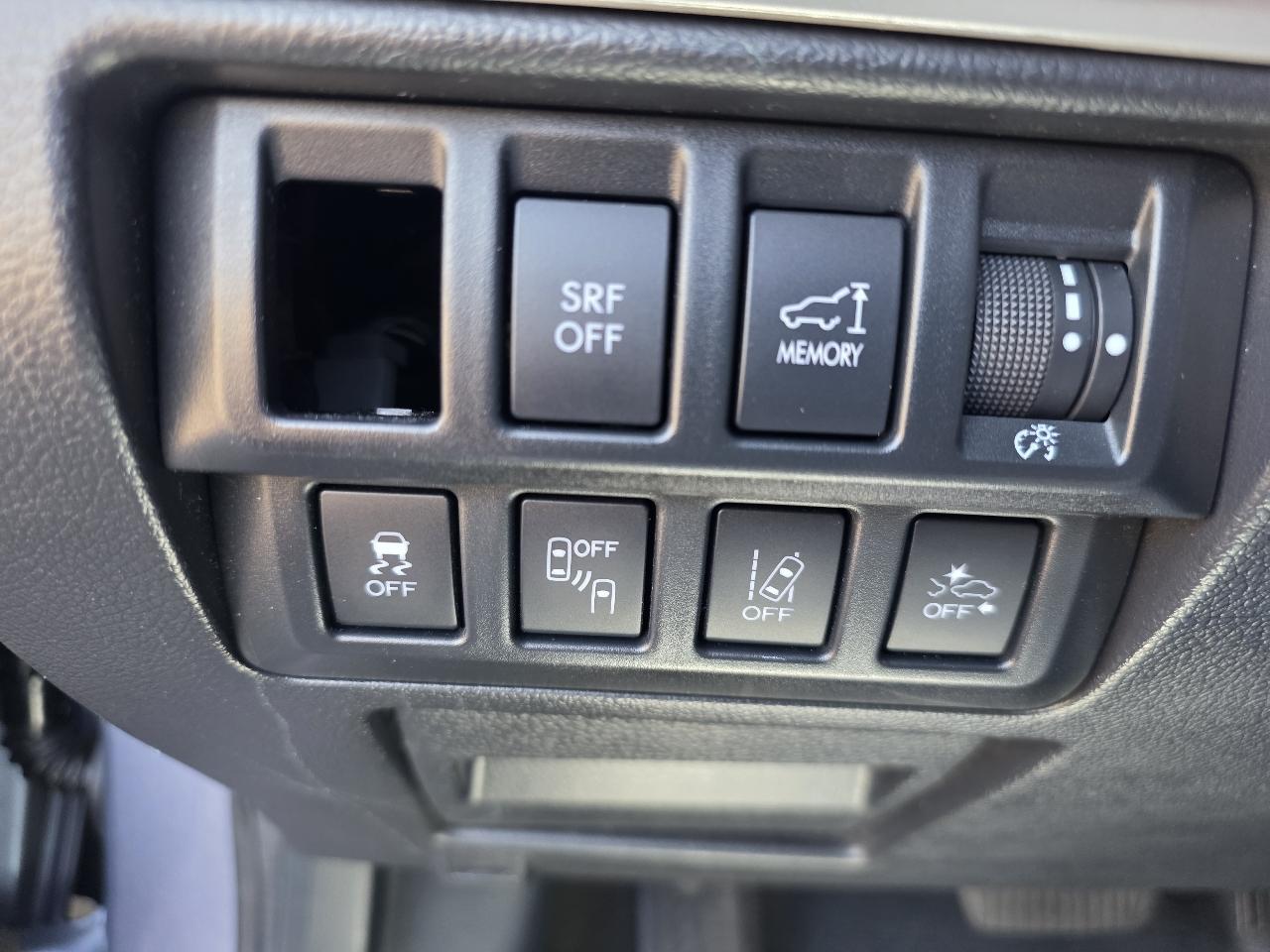 Subaru Outback 4dr Wgn 2.5i Limited 2015