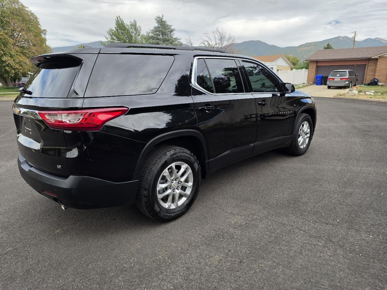 Chevrolet Traverse AWD 4dr LT Leather 2021