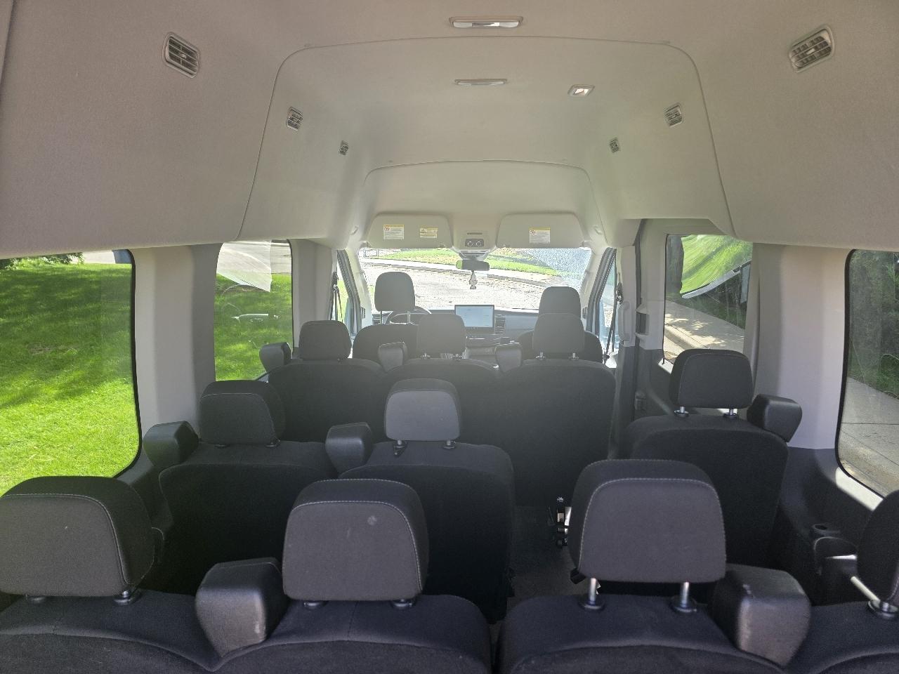 Ford Transit Passenger Wagon T-350 148" High Roof XLT AWD 2023