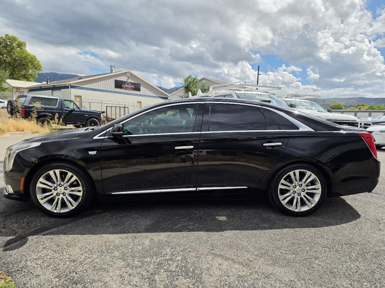 Cadillac XTS 4dr Sdn Luxury AWD 2018