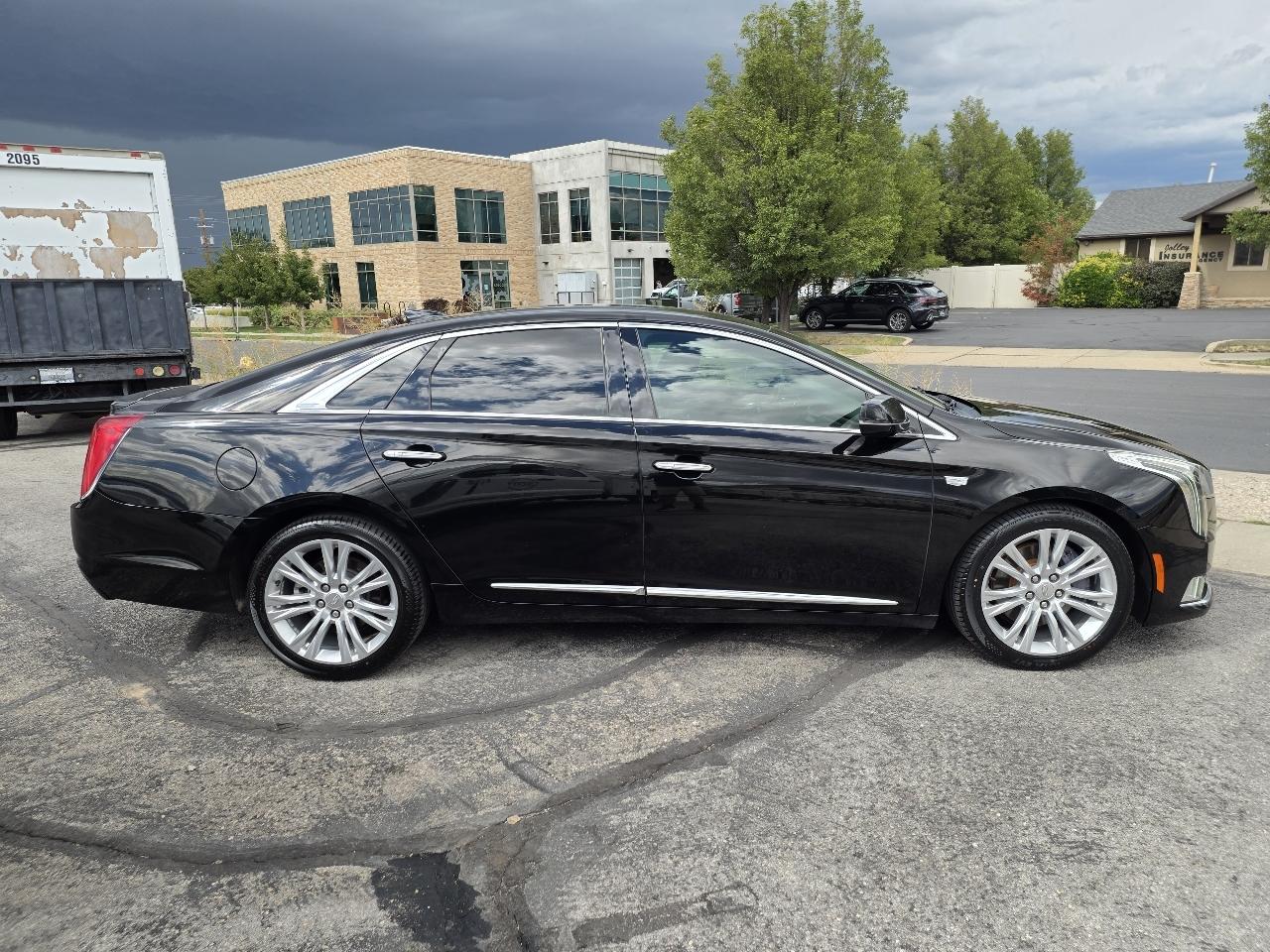 Cadillac XTS 4dr Sdn Luxury AWD 2018