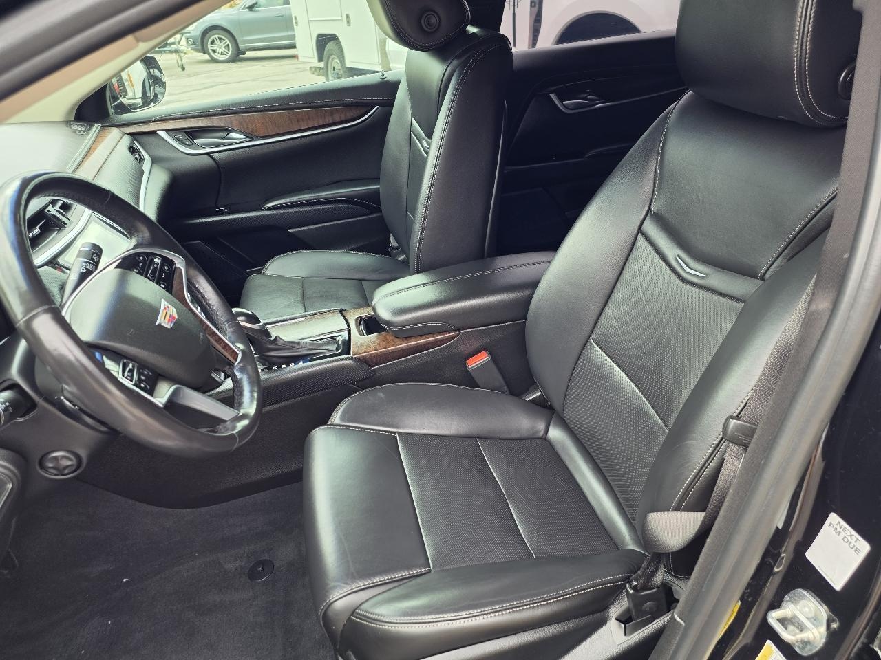 Cadillac XTS 4dr Sdn Luxury AWD 2018