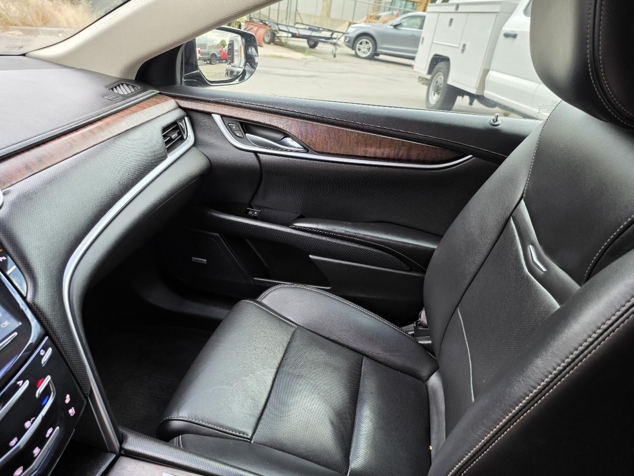 Cadillac XTS 4dr Sdn Luxury AWD 2018