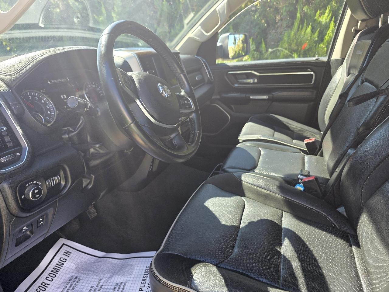 RAM 1500 Laramie 4x4 Crew Cab 5'7" Box 2022