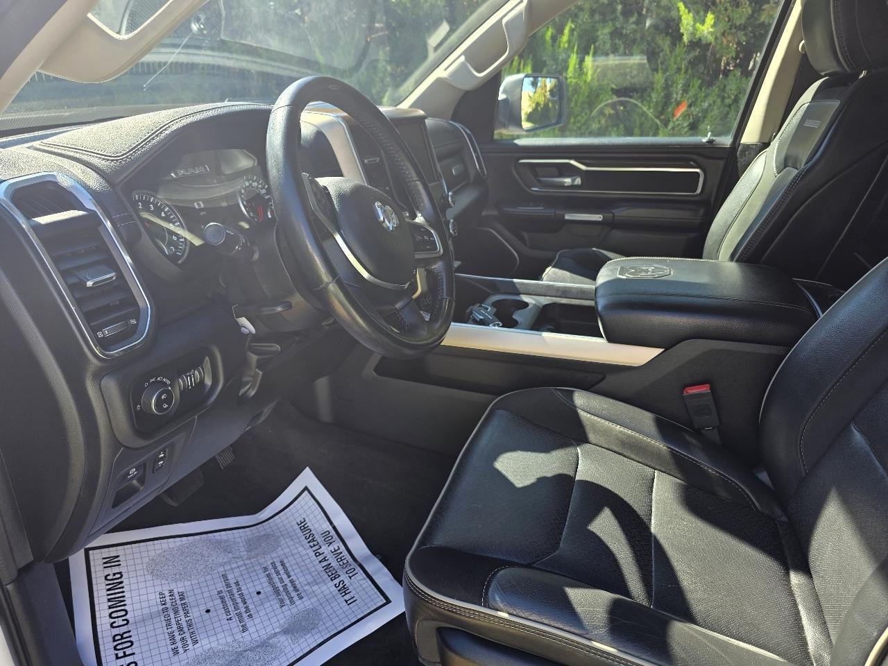RAM 1500 Laramie 4x4 Crew Cab 5'7" Box 2022