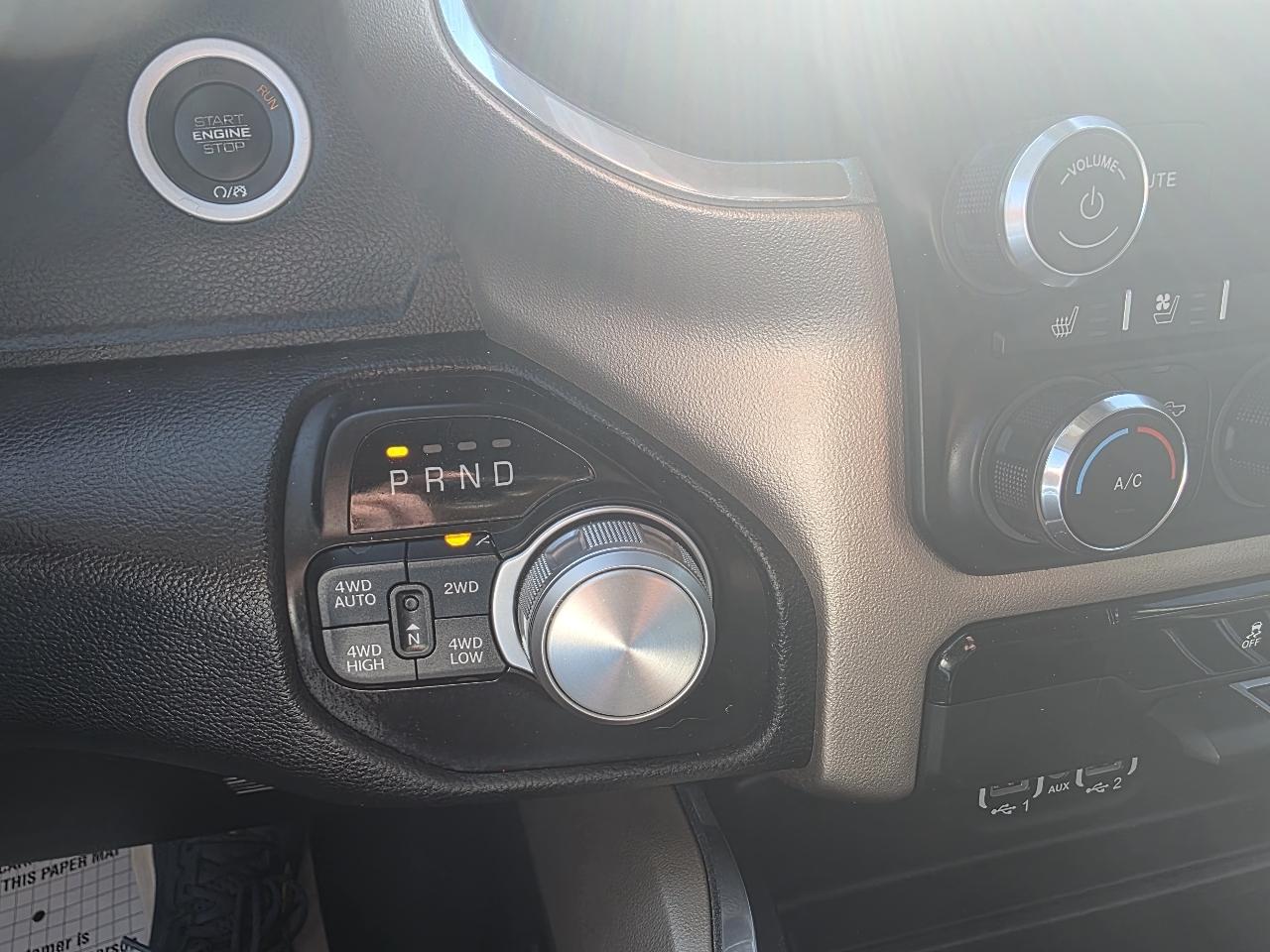 RAM 1500 Laramie 4x4 Crew Cab 5'7" Box 2022