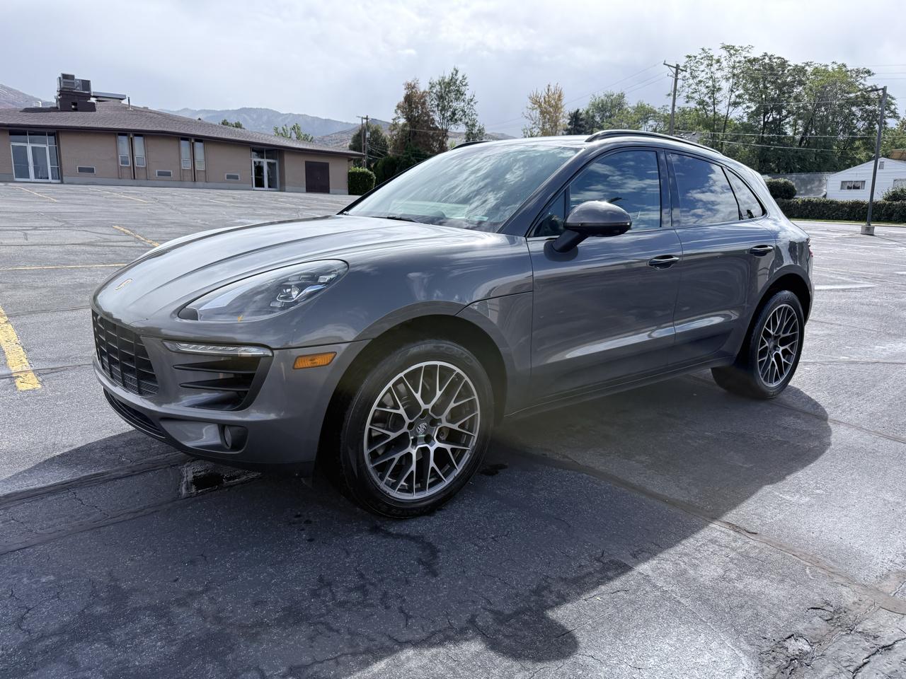 2018 Porsche Macan Macan S