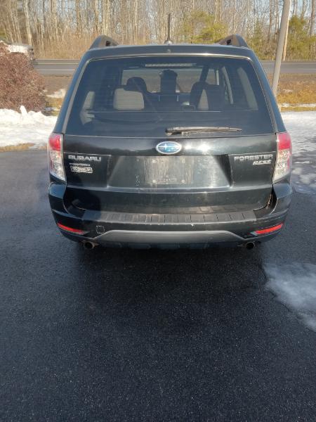 Subaru Forester 2.5X Premium 2011